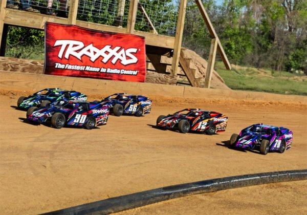 Traxxas Slash Modified Brushless 2WD BL-2s RTR Racing Truck w/2S LiPo COMBO
